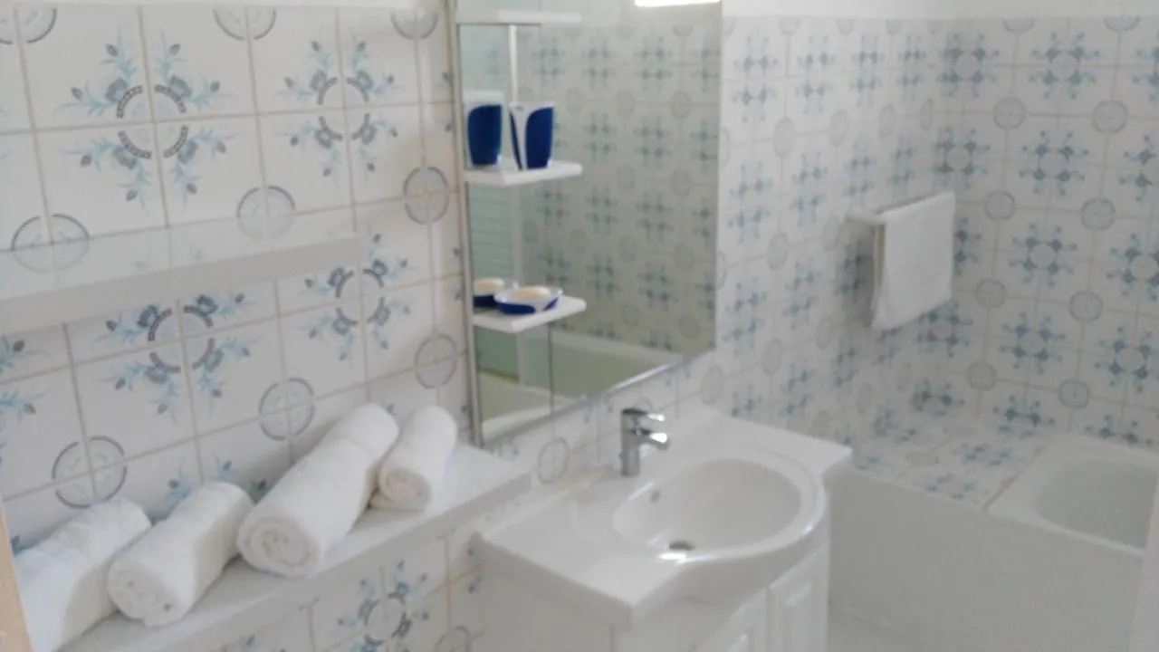 Villa Iguanina120M2-Wifi-300M Plage-4 Pers Ле-Гозье